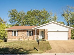 1500 Parkview Ct, Arnold, MO 63010