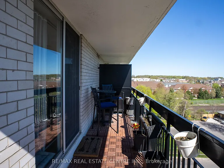 1100 Caven St #704 — Photo 27