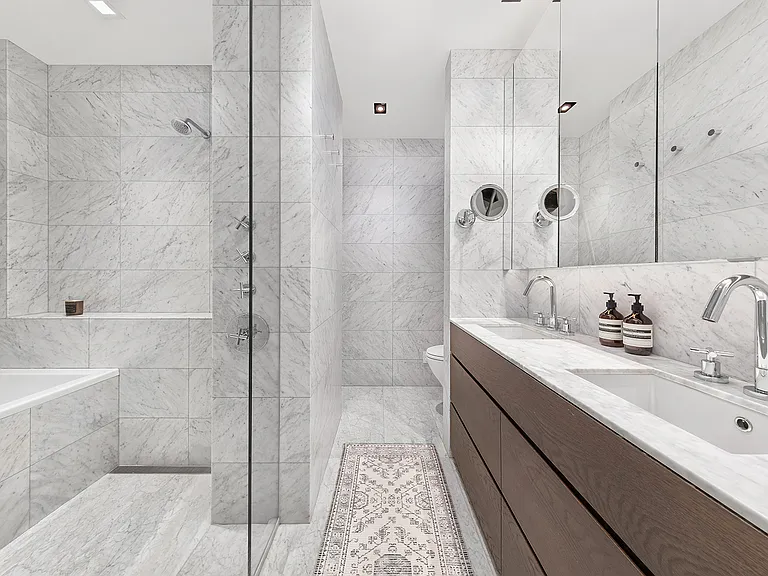 27 E 22nd St #6 — Photo 10