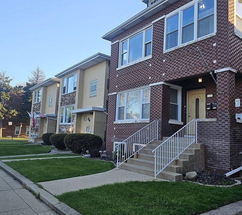 1st image of 6152 S Kolin Ave