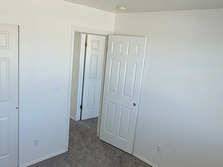 5413 S 4075 W — Photo 9
