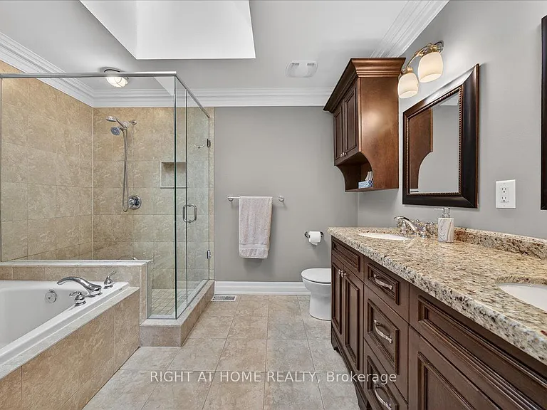 91B Evans Ave — Photo 21