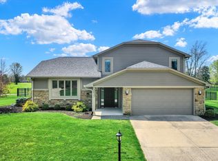 3037 Golfview Dr, Greenwood, IN