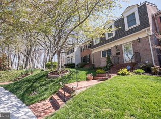 8203 Taunton Pl, Springfield, VA 22152