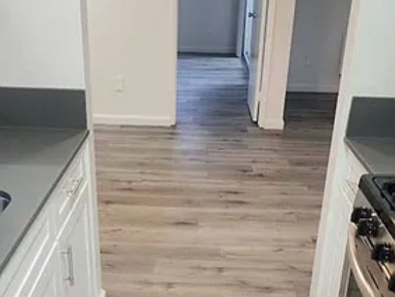 4th image of 4276 S Centinela Ave