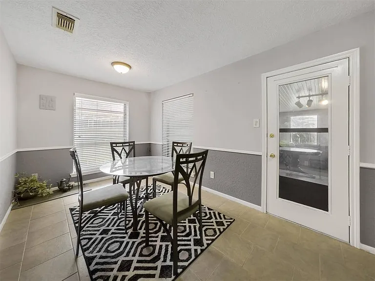 12406 Sarti St — Photo 16