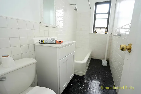 Rented by Norman Raindel, LREB | media 9