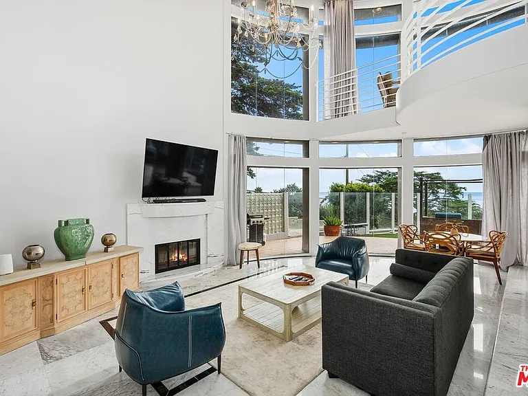 11834 Pacific Coast Hwy — Photo 10