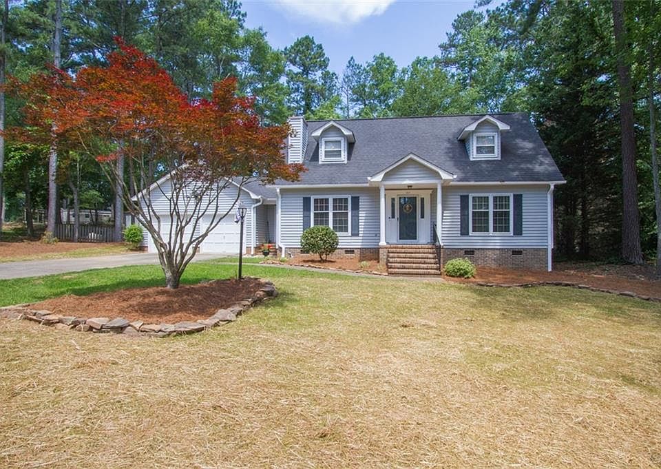 1st image of 127 Coachman Dr
