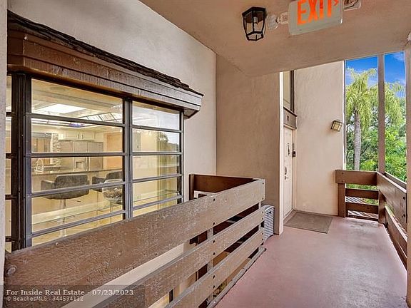 3rd image of 101 SW 96th Ter APT 204