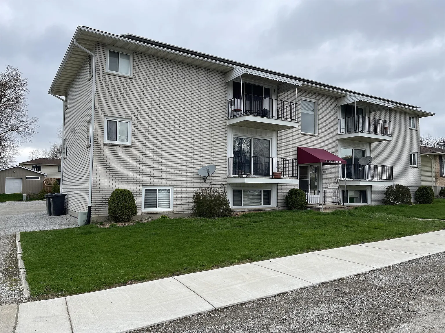511 Niagara St - 6 — Photo 1