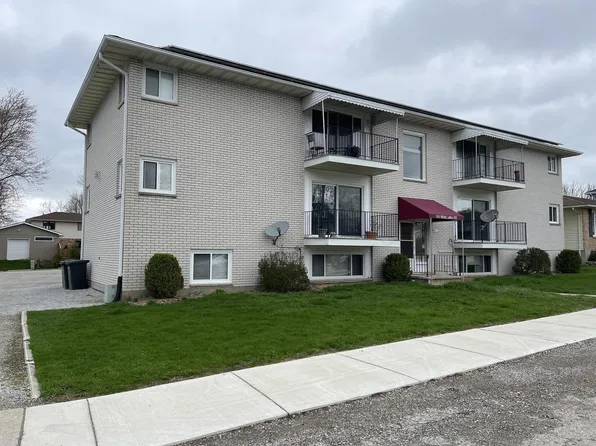 511 Niagara St #6, Plympton Wyoming, ON N0N 1T0