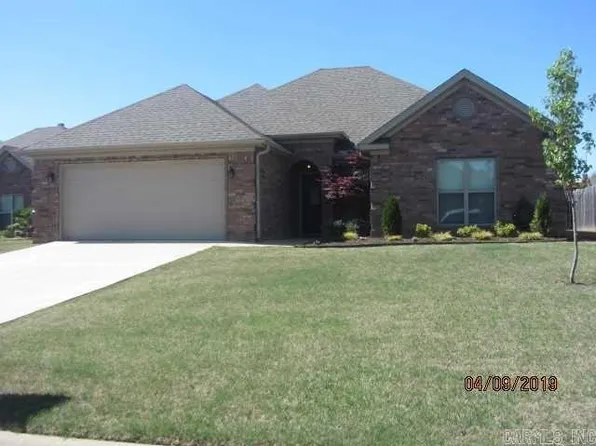104 Zurie Cir, Maumelle, AR 72113