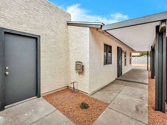 3rd image of 1018 E WAHALLA Lane