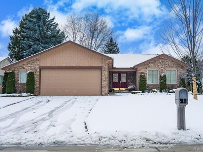 2238 Flanders Dr, Rochester Hills, MI, 48307