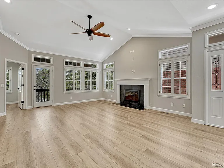 9885 Greensview Cir — Photo 9
