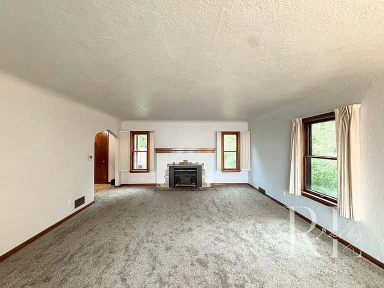 9051 Sunset Ln NW — Photo 7