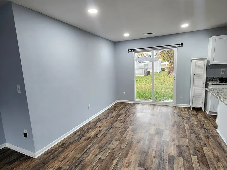 852 Parapet Rd — Photo 6