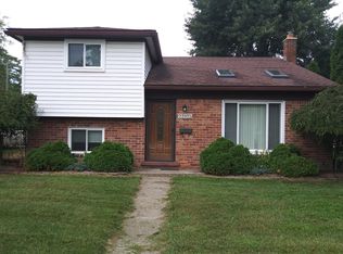 23937 Thomas St, Warren, MI 48091