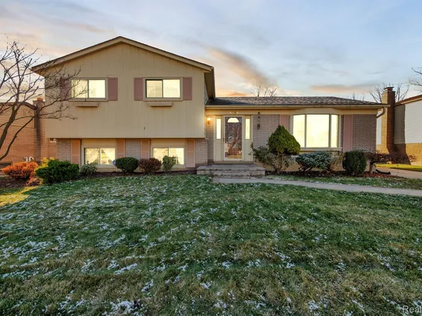 4724 Bruner Dr, Sterling Heights, MI 48310