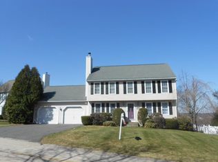 27 Arlington St, Auburn, MA 01501