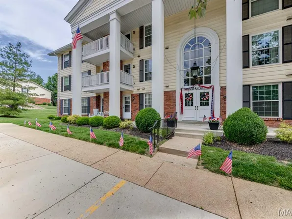 15631 Hedgeford Ct APT 1, Chesterfield, MO 63017