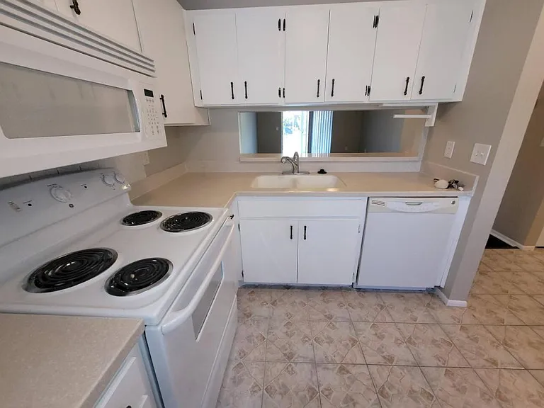 2917 Wainwright Ct — Photo 9