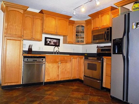3rd image of 2310 Monty Ln