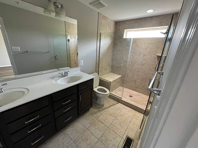211 Tanner Ln — Photo 6