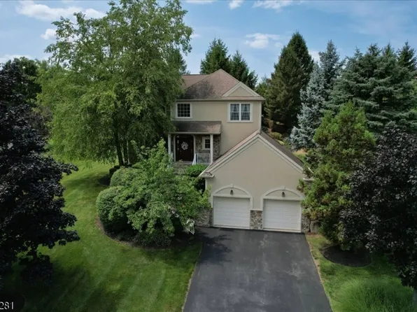 9 Cypress Ln, Hardyston Twp., NJ 07419