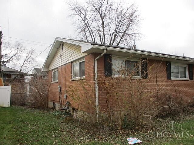 2nd image of 3612 Lewis St