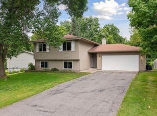 8510 Morgan Ln, Eden Prairie, MN 55347
