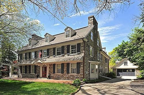 1st image of 11 W Chestnut Hill Ave