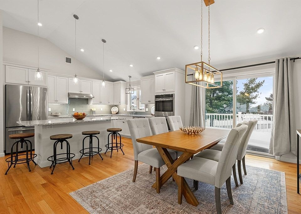 1st image of 12 Tara Rd