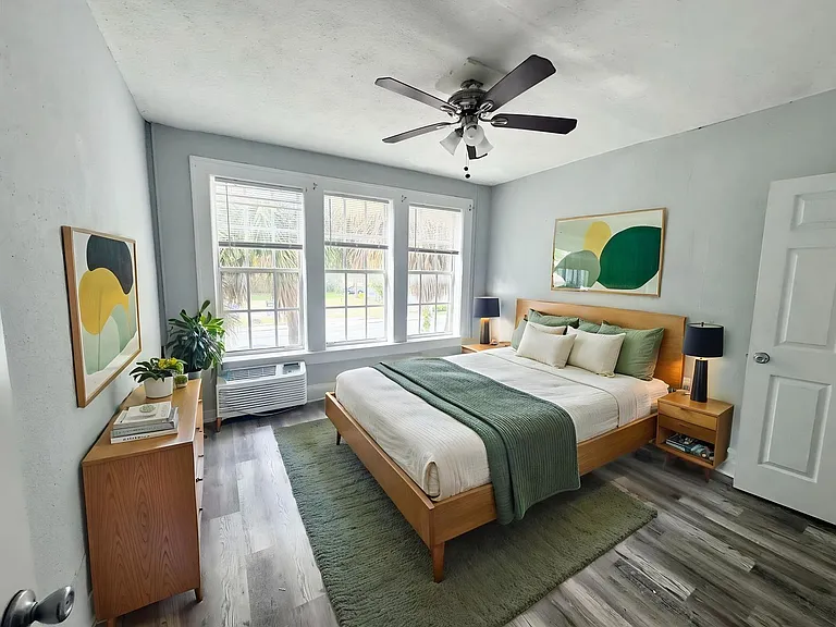 704 Cordova Dr #7 — Photo 9