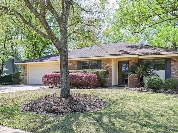 1258 Saint Christopher St, Slidell, LA 70460
