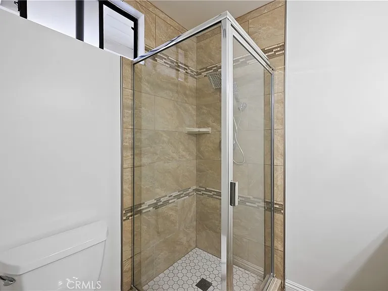 454 Seaward Rd — Photo 18