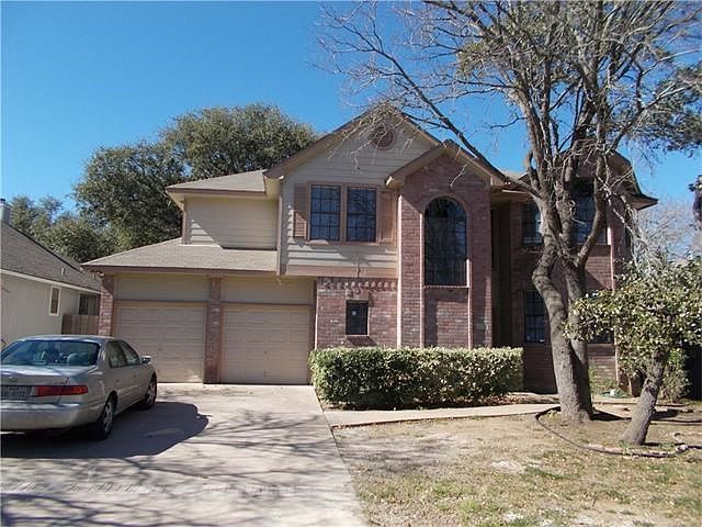 1st image of 1811 Parkwood Dr