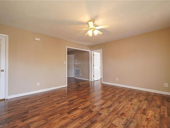 2nd image of 2105 Blair Kahzan Dr