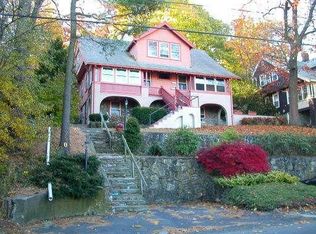 250 Austin St #1, Newton, MA 02465