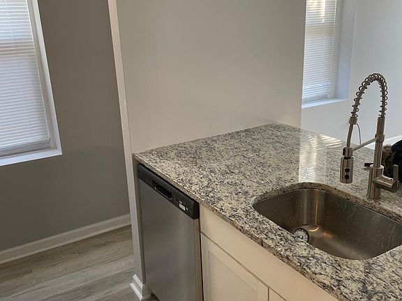 4th image of 2520 N 33rd St Floor 2