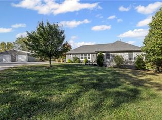 27416 Waverly Rd, Paola, KS 66071