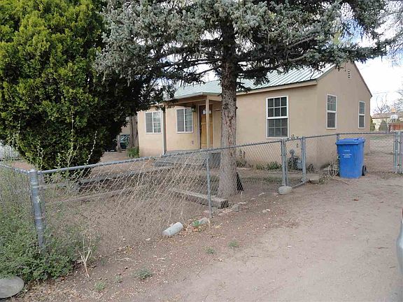 2nd image of 1215 S Orchard