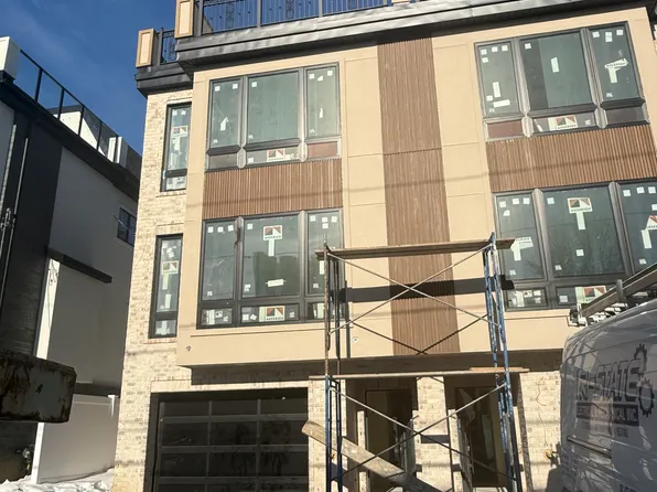 45 Lincoln Avenue image 1 of 13