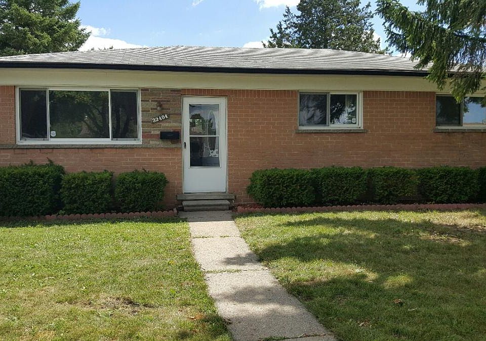 1st image of 32404 Revere Dr