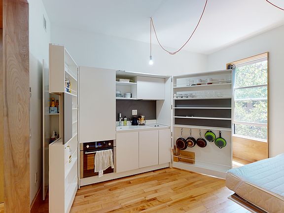 4th image of 118 W 132nd St #4