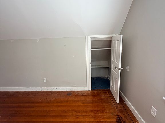 2nd image of 172 Fountain St APT 3