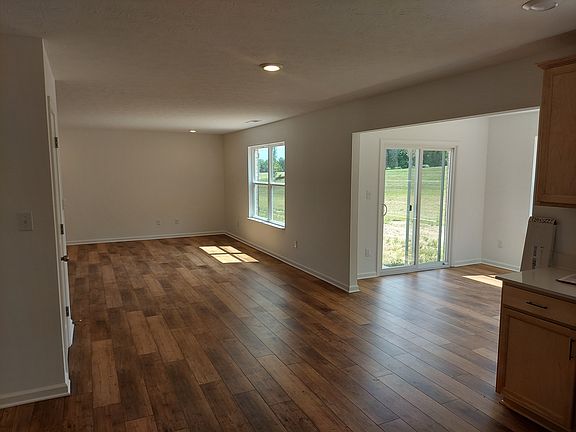 3rd image of 4628 Amberwoods Ct