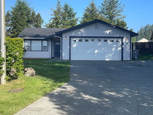 410 N Bradford St, Smith River, CA 95567
