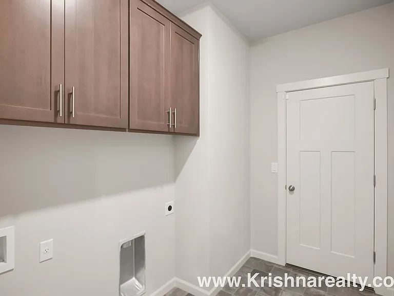 1115 S 32nd Ave — Photo 17